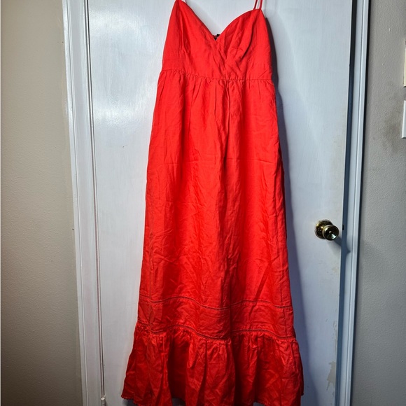 Forever 21 Dresses & Skirts - Elegant Red Maxi Dress